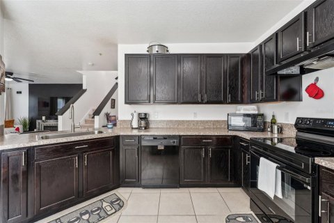 Condo in Orlando, Florida, 3 bedrooms  № 1792241 - photo 9