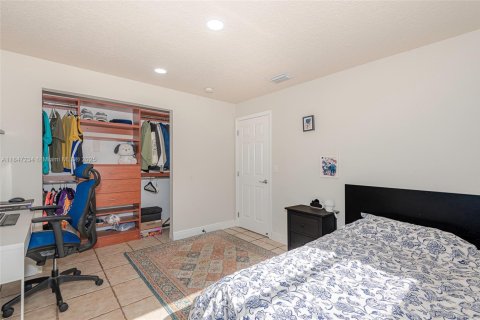 House in Cooper City, Florida 3 bedrooms, 123.65 sq.m. № 1845717 - photo 17
