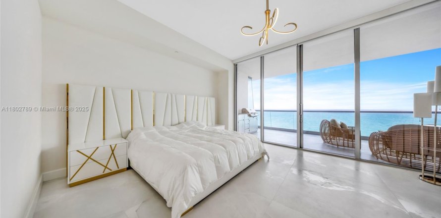 Condo in Sunny Isles Beach, Florida, 3 bedrooms № 1874336