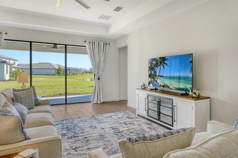 Снять в аренду виллу или дом в Лейквуд Ранч, Флорида 4 спальни, 260.13м2, № 1249927 - фото 8