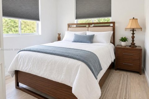 Touwnhouse à louer à Miami, Floride: 3 chambres, 155.89 m2 № 2385015 - photo 6