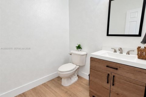 Touwnhouse à louer à Miami, Floride: 3 chambres, 155.89 m2 № 2385015 - photo 14