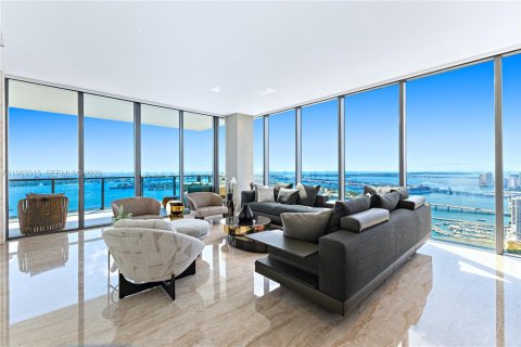 Condo in Miami, Florida, 4 bedrooms  № 2025533 - photo 5