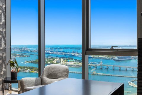 Condo in Miami, Florida, 4 bedrooms  № 2025533 - photo 24