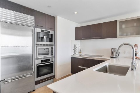 Copropriété à vendre à Sunny Isles Beach, Floride: 1 chambre, 80.08 m2 № 1579864 - photo 14