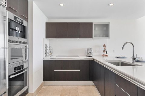Copropriété à vendre à Sunny Isles Beach, Floride: 1 chambre, 80.08 m2 № 1579864 - photo 13