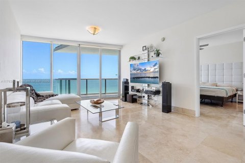 Copropriété à vendre à Sunny Isles Beach, Floride: 1 chambre, 80.08 m2 № 1579864 - photo 4