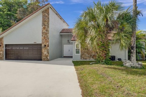Villa ou maison à Coral Springs, Floride 5 chambres, 257.15 m2 № 2350500