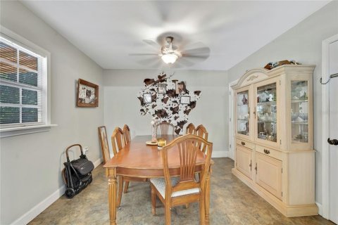 House in Homosassa, Florida 3 bedrooms, 93.65 sq.m. № 2395917 - photo 10