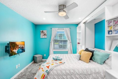 Condo in Saint Petersburg, Florida, 2 bedrooms  № 2144594 - photo 10