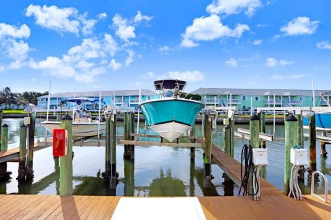 Condo in Saint Petersburg, Florida, 2 bedrooms  № 2144594 - photo 20