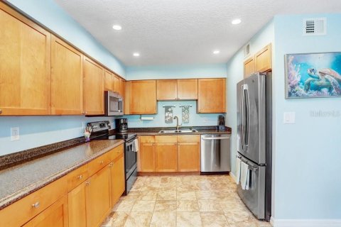 Condo in Saint Petersburg, Florida, 2 bedrooms  № 2144594 - photo 6