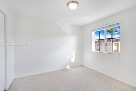 Townhouse in North Lauderdale, Florida 3 bedrooms, 152.36 sq.m. № 1989374 - photo 18