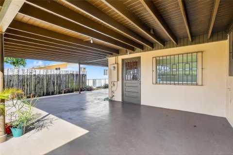 Купить виллу или дом в Хайалиа, Флорида 4 спальни, 144.93м2, № 2026504 - фото 15