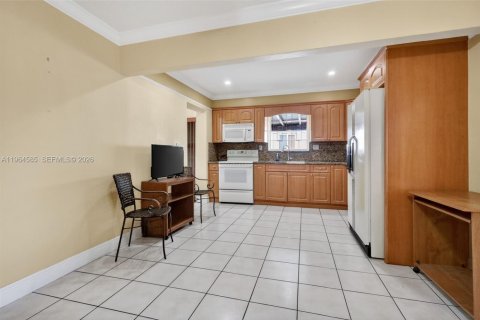 Купить виллу или дом в Хайалиа, Флорида 4 спальни, 144.93м2, № 2026504 - фото 27