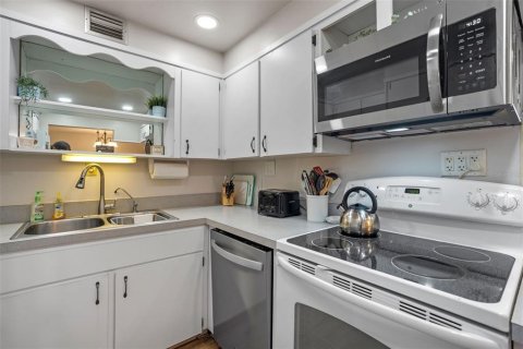 Купить кондоминиум в Ормонд-Бич, Флорида 7 комнат, 113.99м2, № 1907482 - фото 10