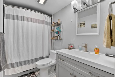 Condo in Boca Raton, Florida, 2 bedrooms  № 2190979 - photo 21