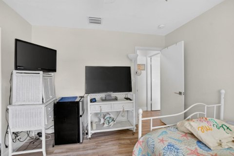Condo in Boca Raton, Florida, 2 bedrooms  № 2190979 - photo 19
