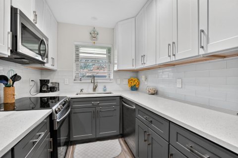 Condo in Boca Raton, Florida, 2 bedrooms  № 2190979 - photo 10
