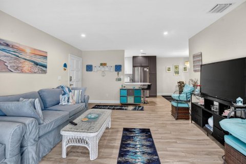 Condo in Boca Raton, Florida, 2 bedrooms  № 2190979 - photo 6