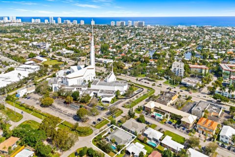 Propiedad comercial en venta en Fort Lauderdale, Florida, 309.55 m2 № 1163122 - foto 1