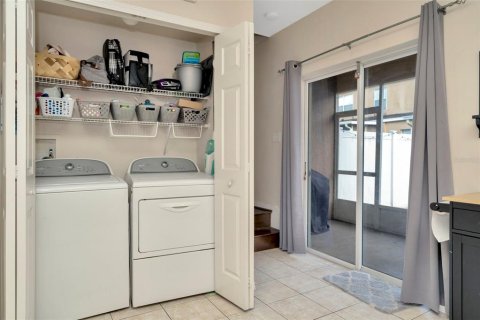 Townhouse in Wesley Chapel, Florida 3 bedrooms, 116.5 sq.m. № 1725555 - photo 11