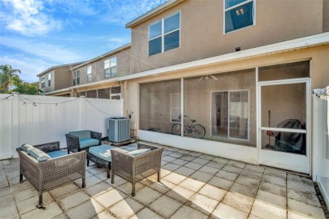 Townhouse in Wesley Chapel, Florida 3 bedrooms, 116.5 sq.m. № 1725555 - photo 15