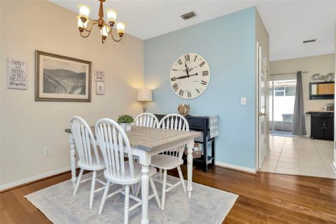 Townhouse in Wesley Chapel, Florida 3 bedrooms, 116.5 sq.m. № 1725555 - photo 2