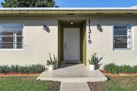 Touwnhouse à vendre à Miami, Floride: 3 chambres, 118.54 m2 № 1997478 - photo 27