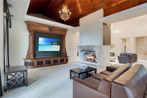 House in Windermere, Florida 4 bedrooms, 712.47 sq.m. № 2284065 - photo 14