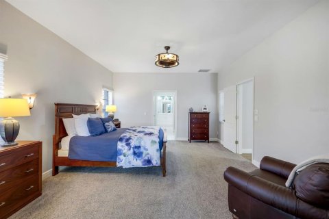 House in Cape Coral, Florida 3 bedrooms, 281.77 sq.m. № 1782355 - photo 18