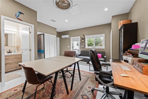 Casa en venta en Homestead, Florida, 4 dormitorios, 165.27 m2 № 2047537 - foto 21