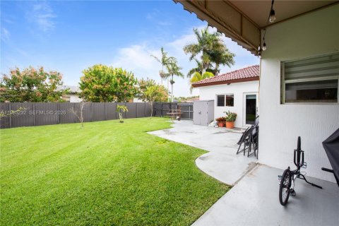 Casa en venta en Homestead, Florida, 4 dormitorios, 165.27 m2 № 2047537 - foto 26