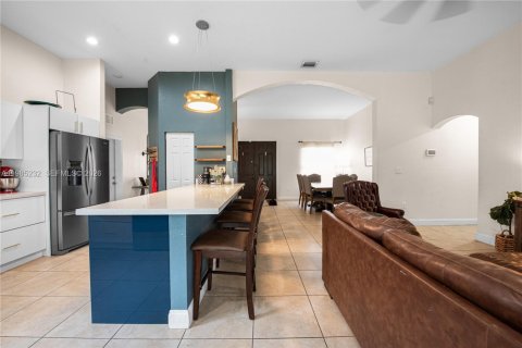 Casa en venta en Homestead, Florida, 4 dormitorios, 165.27 m2 № 2047537 - foto 10