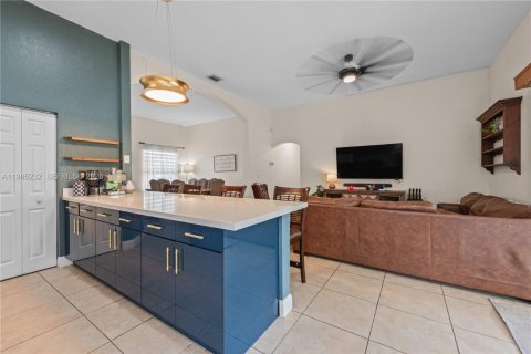 Casa en venta en Homestead, Florida, 4 dormitorios, 165.27 m2 № 2047537 - foto 9