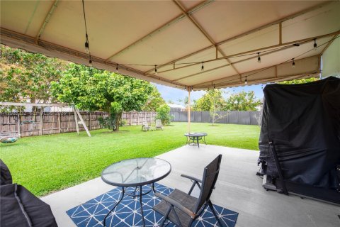 Casa en venta en Homestead, Florida, 4 dormitorios, 165.27 m2 № 2047537 - foto 27