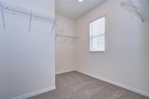 House in Wesley Chapel, Florida 5 bedrooms, 227.33 sq.m. № 1829255 - photo 12