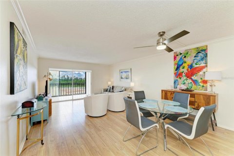 Condominio en alquiler en Sarasota, Florida, 2 dormitorios, 95.6 m2 № 1916485 - foto 11