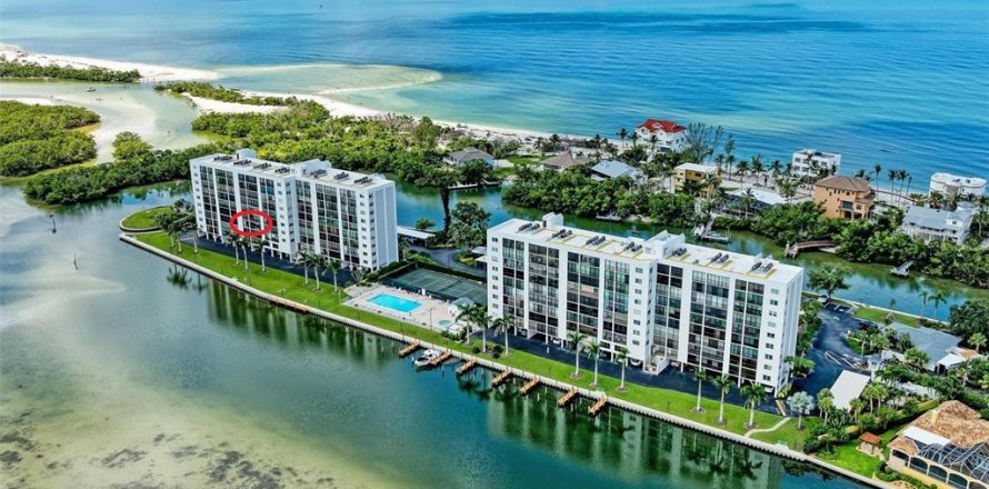 Condominio en Sarasota, Florida, 2 dormitorios № 1916485