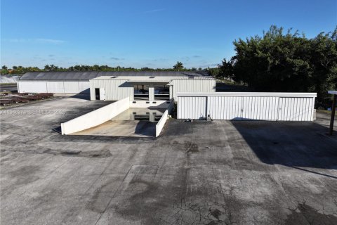 Villa ou maison à vendre à Homestead, Floride: 5 chambres, 733.56 m2 № 2004372 - photo 8