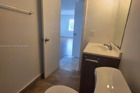 Copropriété à louer à Miami, Floride: 2 chambres, 109.16 m2 № 2051539 - photo 14