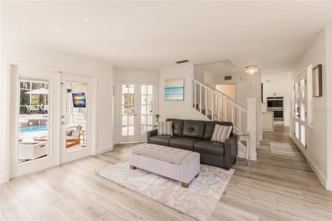 Casa en venta en Sarasota, Florida, 3 dormitorios, 220.74 m2 № 2195688 - foto 18