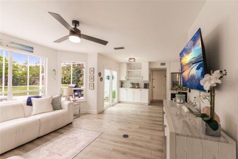 Casa en venta en Sarasota, Florida, 3 dormitorios, 220.74 m2 № 2195688 - foto 16