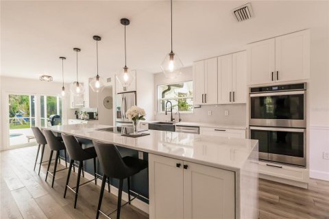 Casa en venta en Sarasota, Florida, 3 dormitorios, 220.74 m2 № 2195688 - foto 7