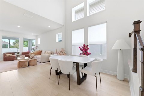 Villa ou maison à louer à Wesley Chapel, Floride: 4 chambres, 218.97 m2 № 2166624 - photo 12