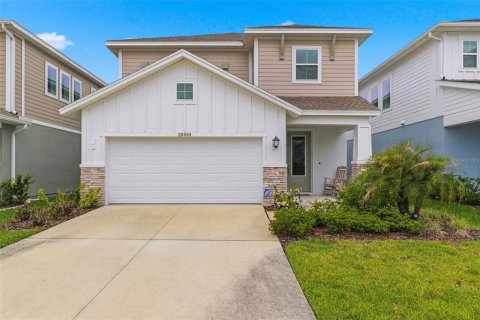Villa ou maison à louer à Wesley Chapel, Floride: 4 chambres, 218.97 m2 № 2166624 - photo 2