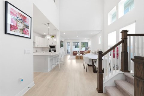 Villa ou maison à louer à Wesley Chapel, Floride: 4 chambres, 218.97 m2 № 2166624 - photo 6