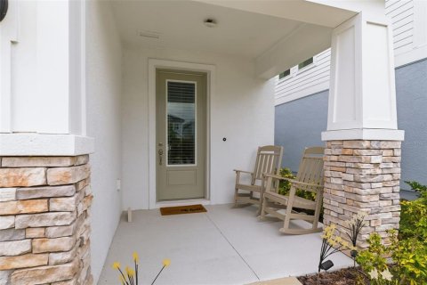Villa ou maison à louer à Wesley Chapel, Floride: 4 chambres, 218.97 m2 № 2166624 - photo 4
