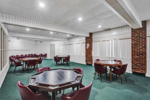 Copropriété à vendre à Lauderdale Lakes, Floride: 1 chambre, 61.5 m2 № 2002265 - photo 12