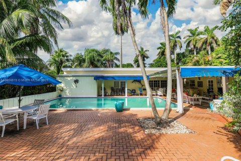 Villa ou maison à vendre à Miami, Floride: 4 chambres, 363.53 m2 № 1955122 - photo 5
